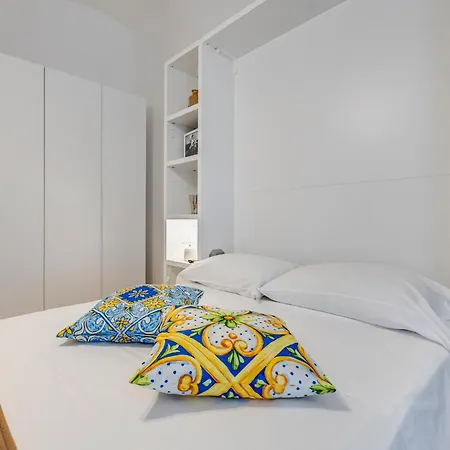 Dream House Apartment